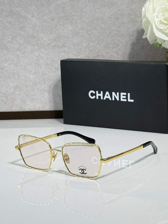 Picture of Chanel Sunglasses _SKUfw77817289fw